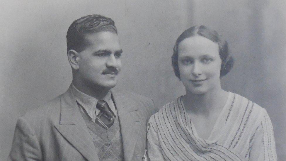 The engagement photo of Freda and BPL taken at Oxford in 1933