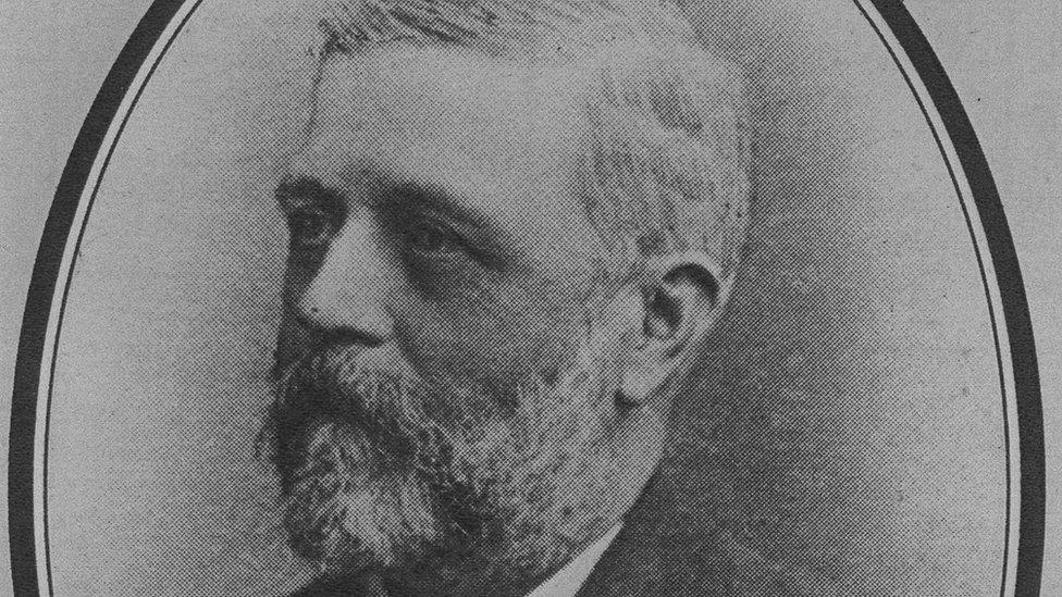 Thomas Crapper