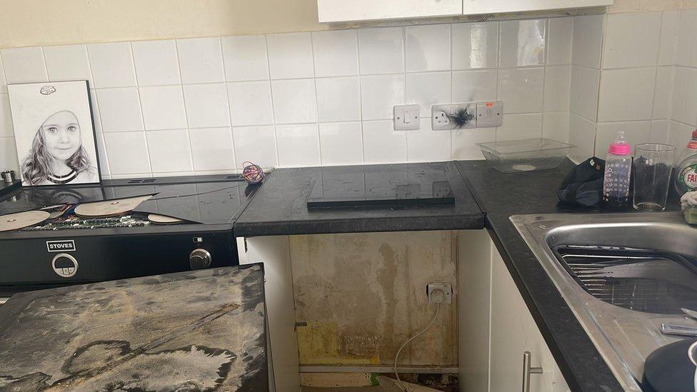 Worktop, hob and socket after repairs