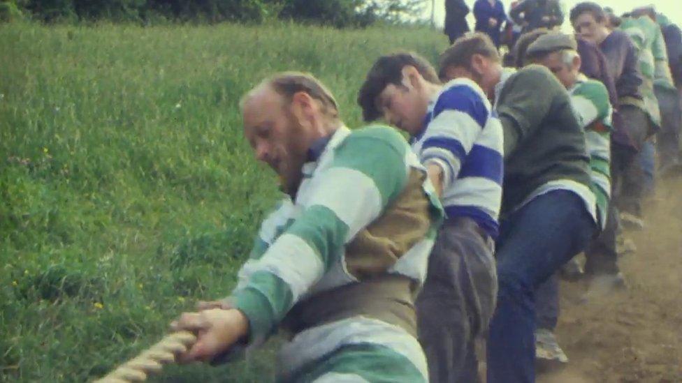 tug of war Llanboidy, 1975