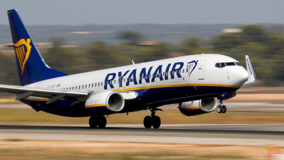 Ryanair plane