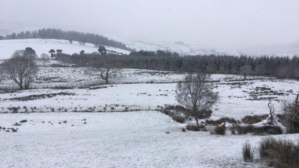 Mae Llanuwchllyn yn Llanuwchwyn heddiw!