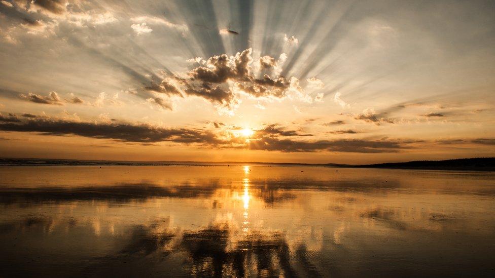 Steve Huggett, of Gorslas, Carmarthenshire, spent two hours on Cefn Sidan Beach and was rewarded with an amazing sunset show with great cloud effects