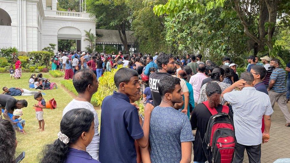 People enter the presidential residence