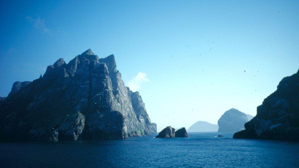 Boigheireigh, Hiort is na stacan