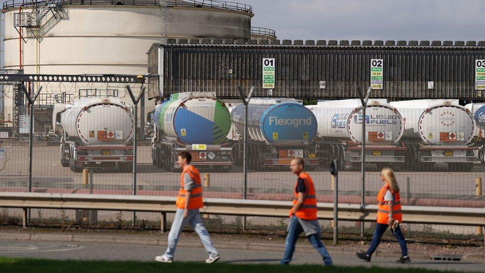 Protest at Kingsbury Oil Terminal