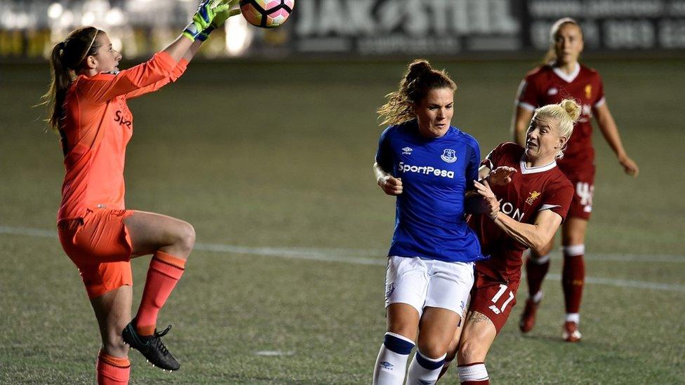 Lizzie Durack of Everton Ladies during the match between Everton Ladies and Liverpool Ladies at Select Security Stadium on September 22, 2017