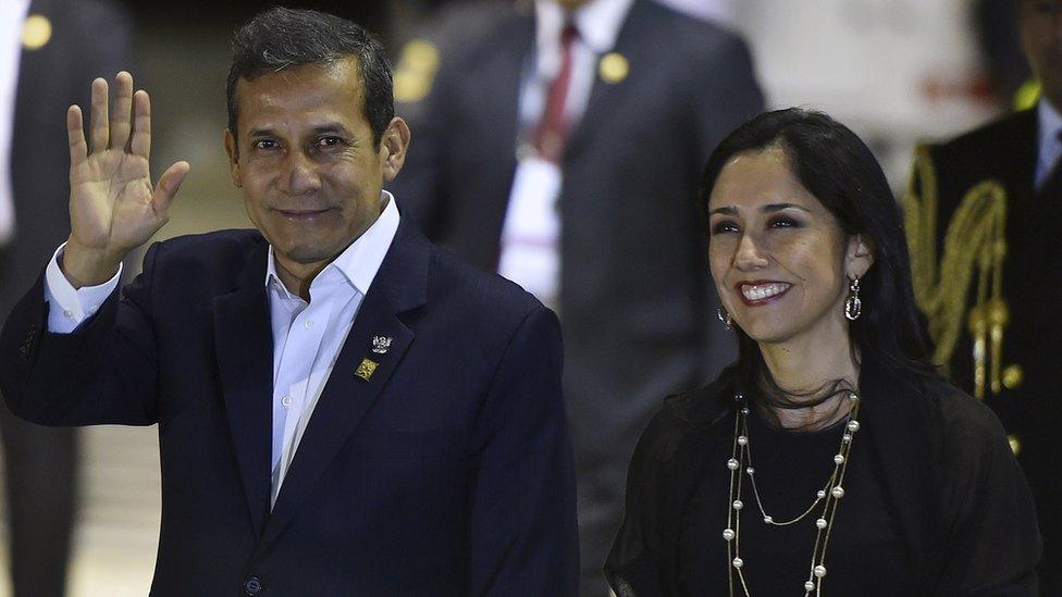 Ollanta Humala and Nadine Heredia arrive for the Business Forum, within the X Pacific Alliance Summit, in Paracas, 250 km south of Lima, on July 2, 2015.