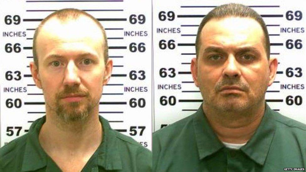 Second prison worker arrested over US jail break - BBC News