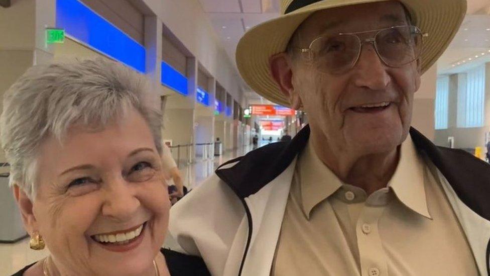 Shirley Jones and her brother John Ellis at Las Vegas airport