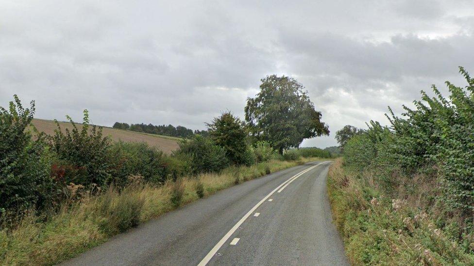 The B4192 road between Aldbourne and Whittonditch