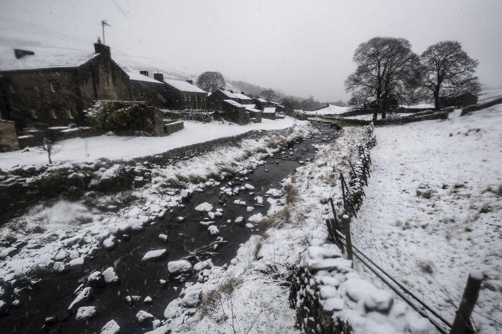 Snowy conditions near Thwaite in North Yorkshire