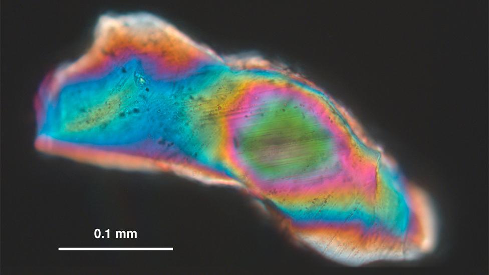 Quartz grains with planar deformation features