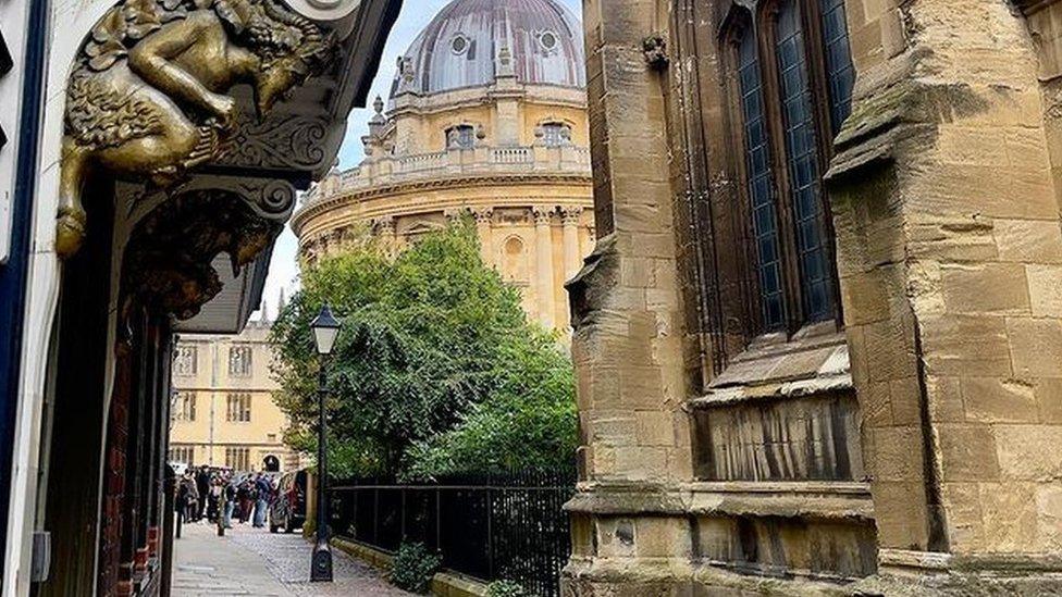 MONDAY - Oxford