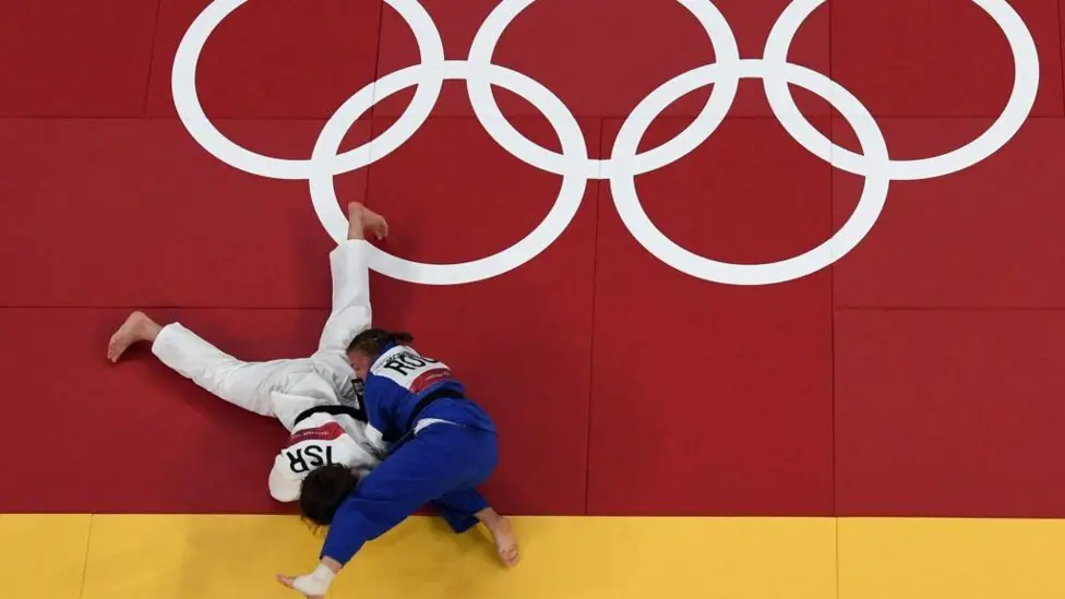 El judo levanta la prohibición a los rusos de competir bajo su propia bandera