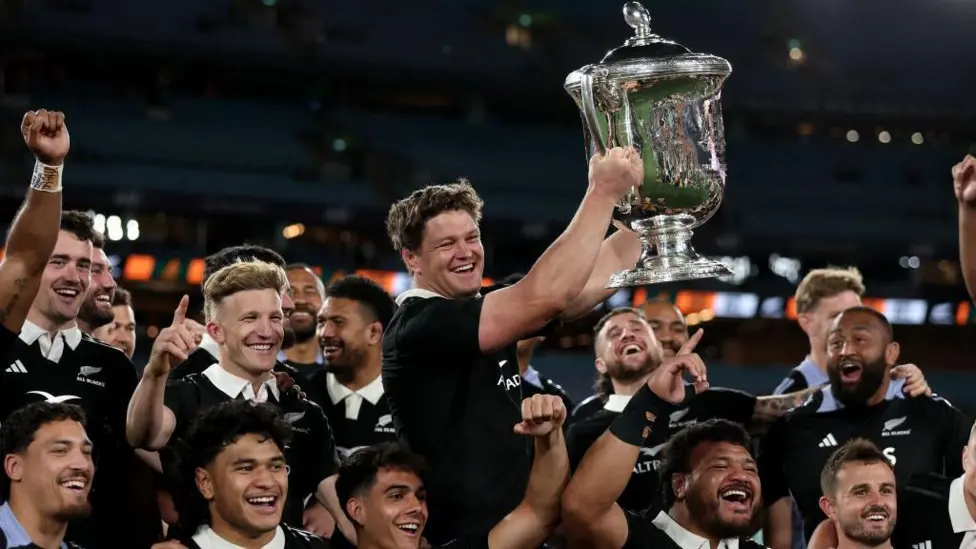 New Zealand Edges Australia in Nail-Biting Finish After Late Scare.