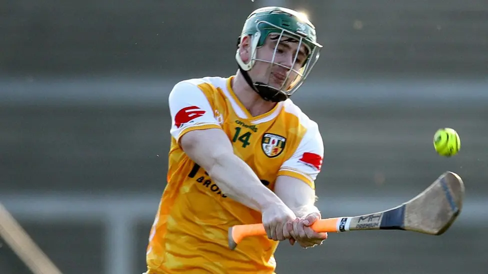 Antrim se mantiene firme y consigue la victoria en su primer partido de la Copa Joe McDonagh.