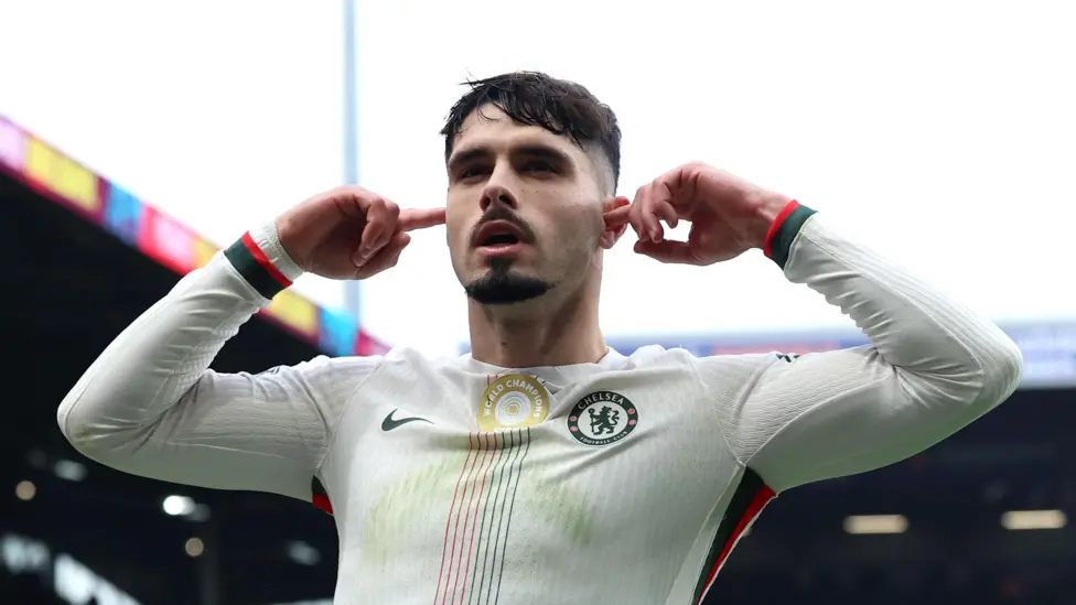 Sacrificios y celebraciones: por qué Neto, del Chelsea, es incomprendido Sacrificios y celebraciones: por qué Neto, del Chelsea, es incomprendido