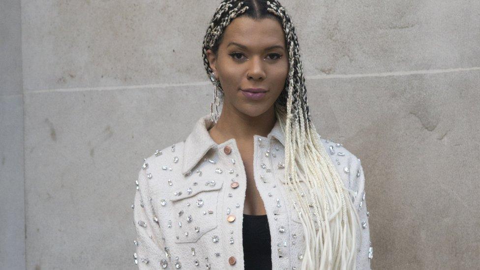 Model Munroe Bergdorf