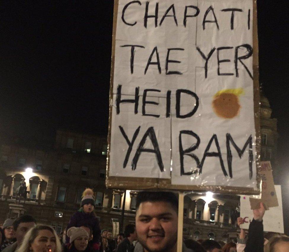 Sign says: Chapati tae yer head ya bam