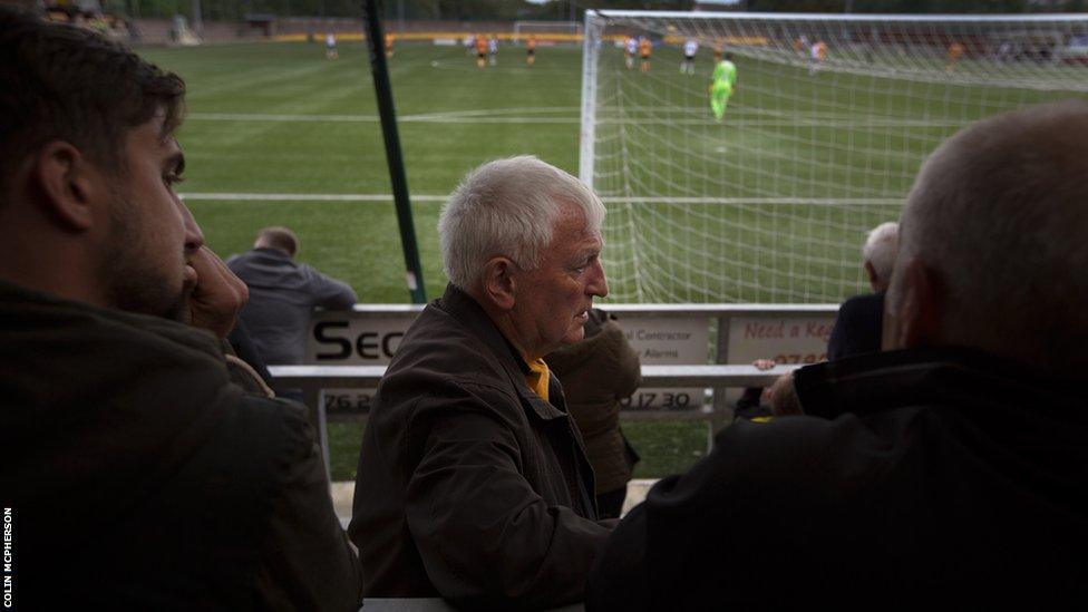 Annan Athletic fans