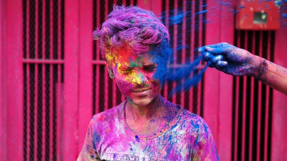 holi celebration with other religion in india