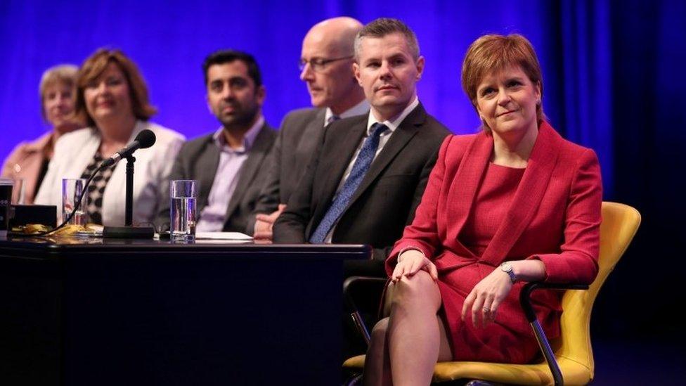 Nicola Sturgeon and members of the Scottish cabinet