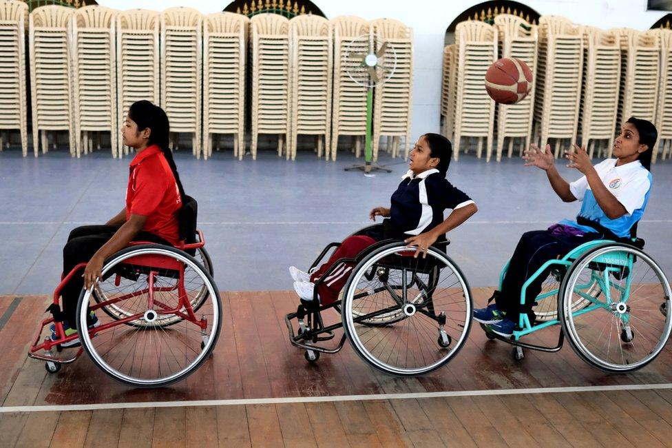 Wheelchair basketball players practise for the Para Games