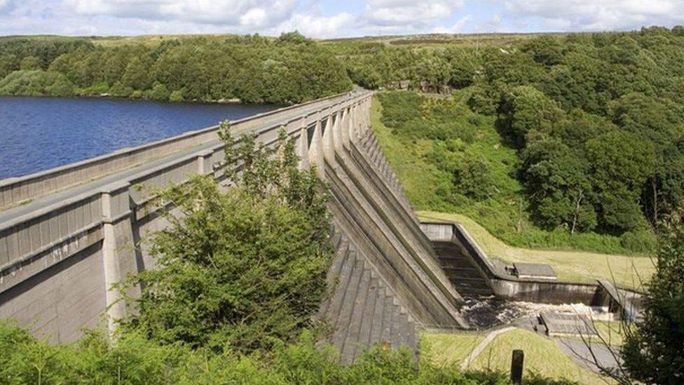 Thruscross Reservoir dam