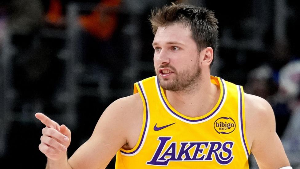 LA Lakers to be sold in record $12.5bn deal