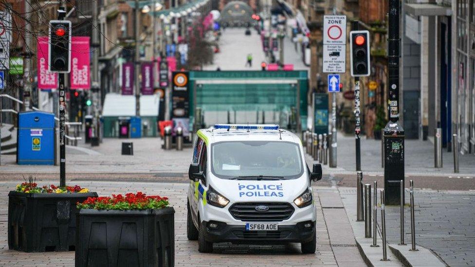 Police van in Glasgow's Buchanan Street