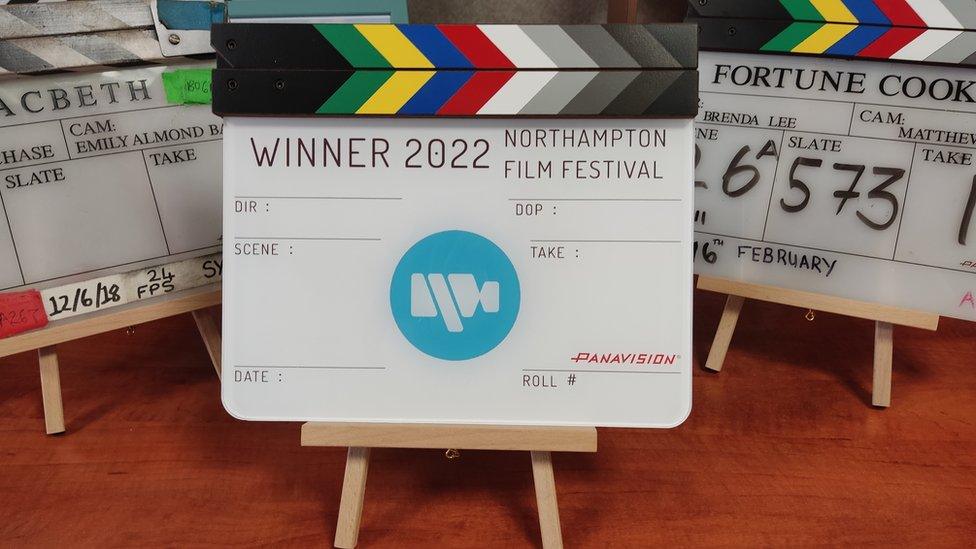 Clapper board