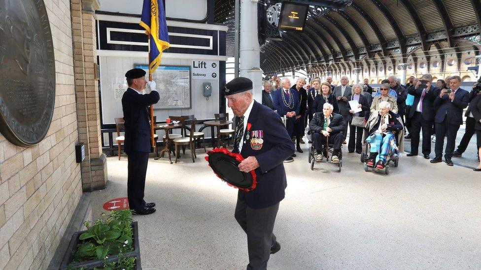 Ceremony to mark 80th anniversary of WWII raid on York station