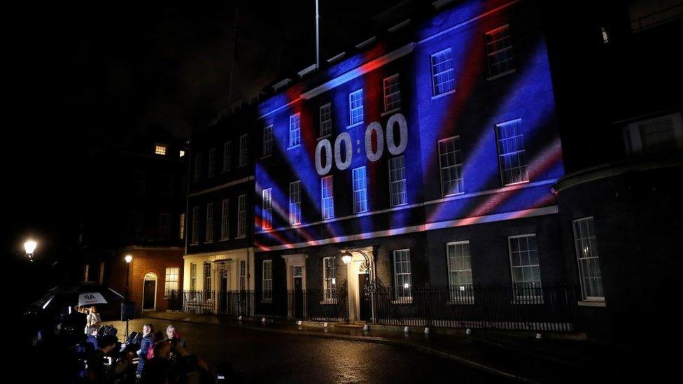 clock-on-downing-street