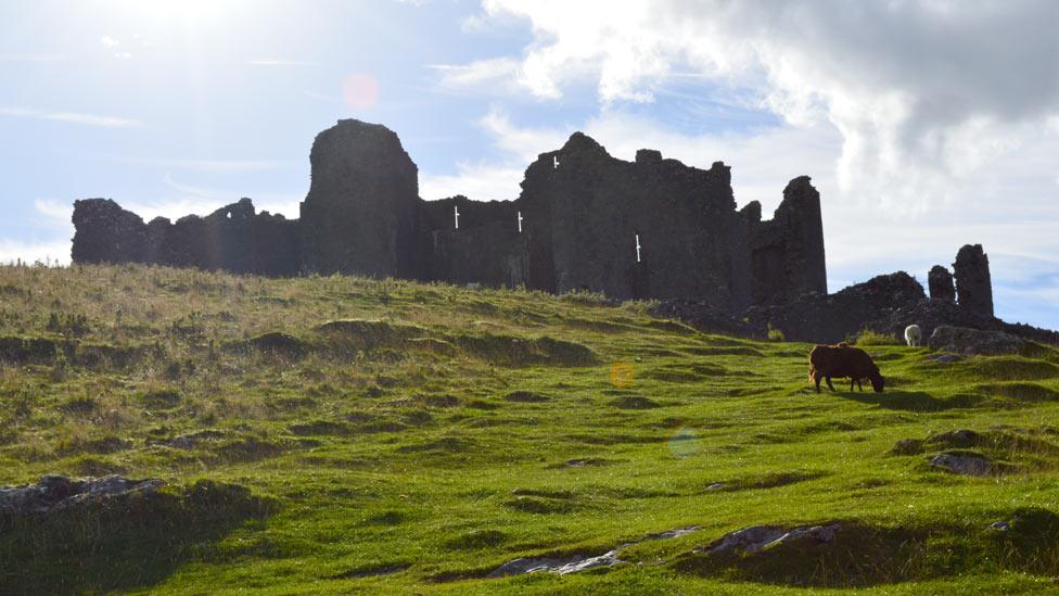 Carreg Cennen Castle