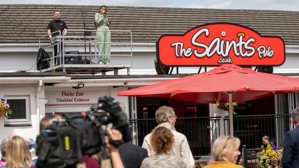 Singer at Saints Pub