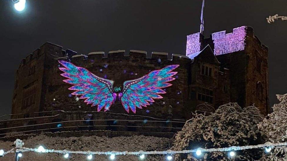 Projection on to Tamworth Castle