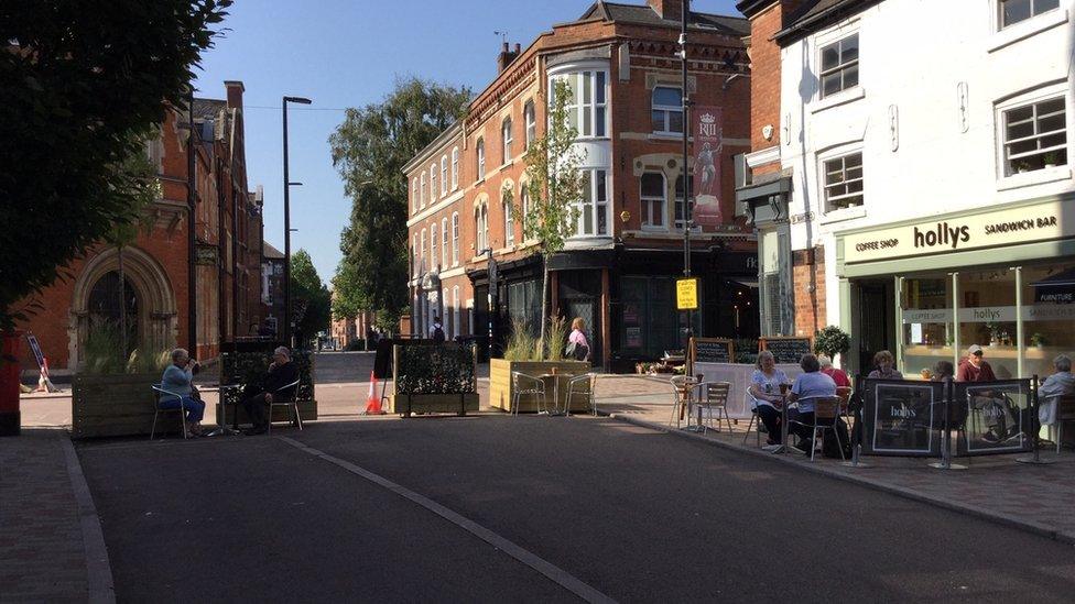 Outdoor seating in Leicester