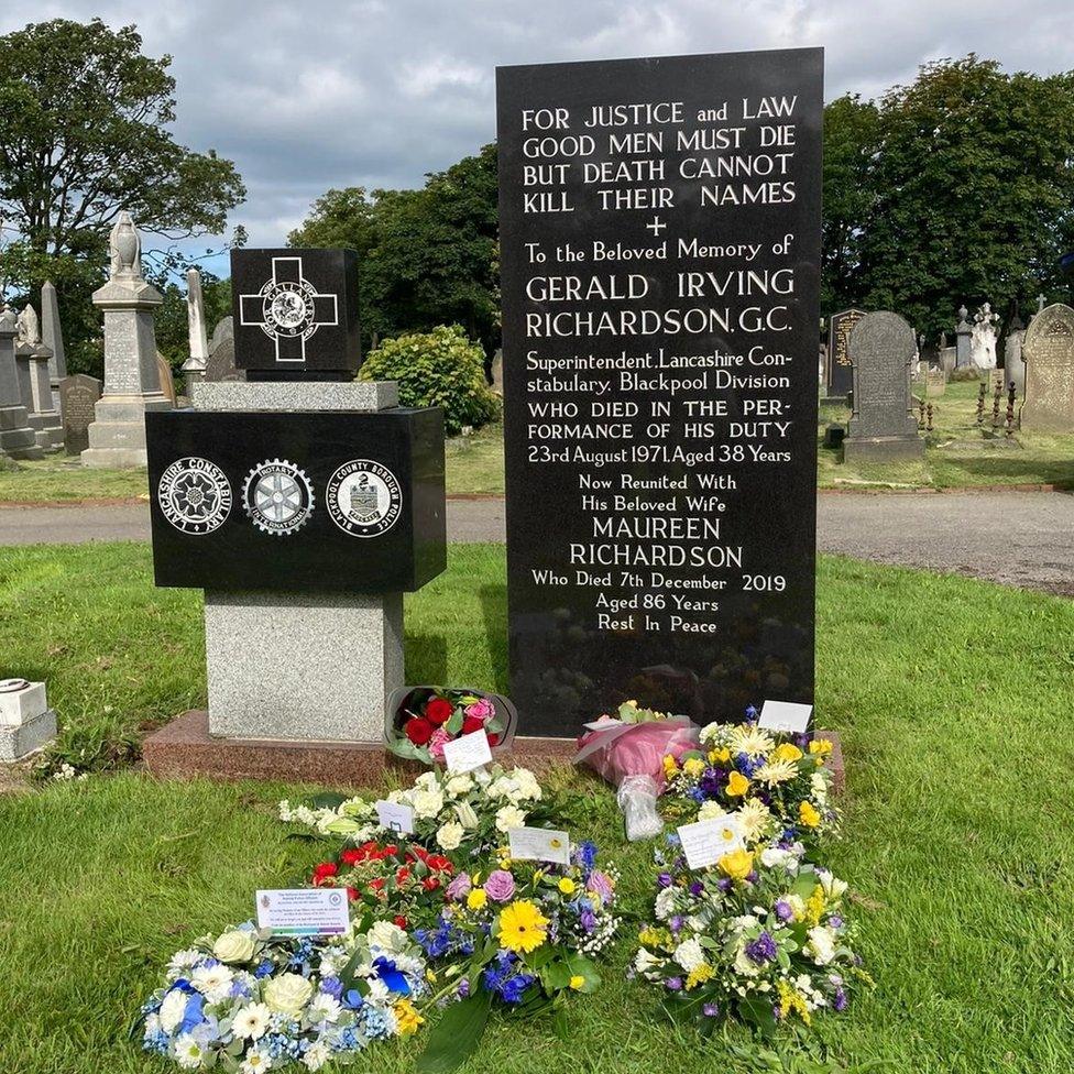 Grave of Gerry Richardson