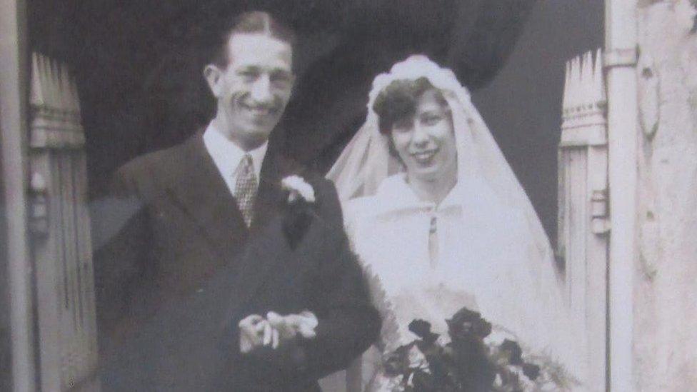 Pansy and Ivor Warren on their wedding day