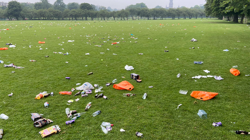 Litter on Edinburgh Meadows