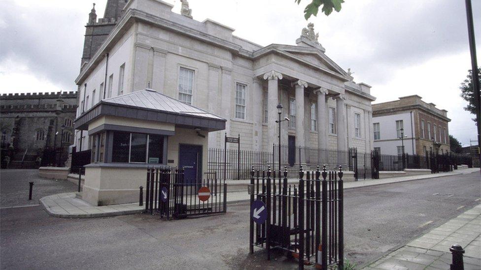 Londonderry Courhouse