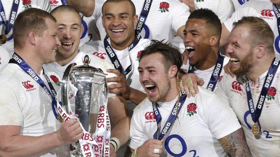England Rugby Union team celebrate winning the Six Nations Grand Slam