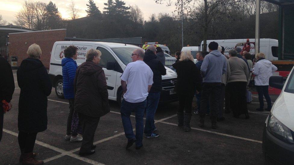 Queues in Swadlincote Derbyshire