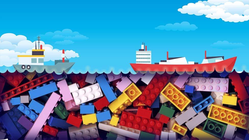 lego-bricks-in-the-sea.