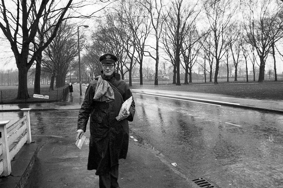 Ken Jacobs, Chatsworth Road, 1977