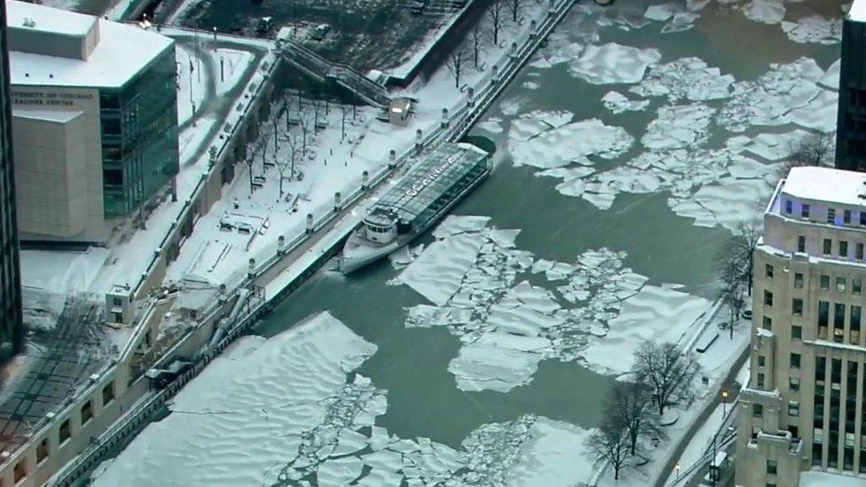 Aerial view of Chicago River.