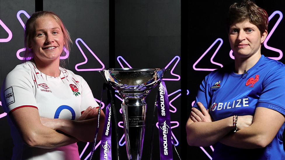 Alex Matthews of England and Audrey Forlani of France pose with the Six Nations trophy