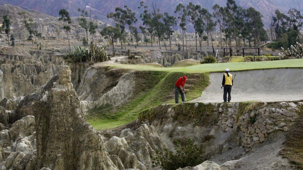 La-Paz-Golf-Club-in-Bolivia.