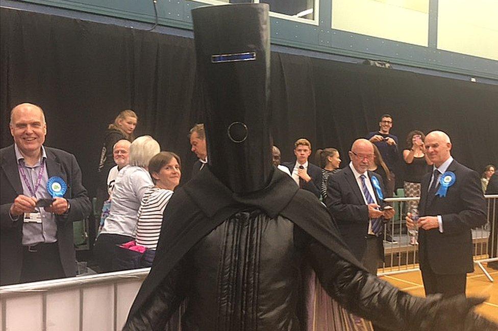 Lord Buckethead at the Maidenhead count